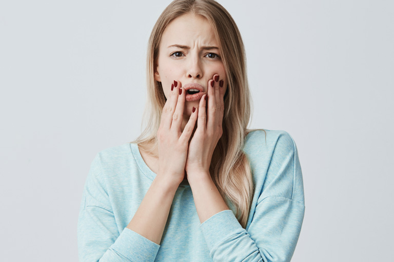 QUÉ ES UNA RECESIÓN Y CÓMO SE TRATA - Dentistas en Avilés - Clínica Villalaín