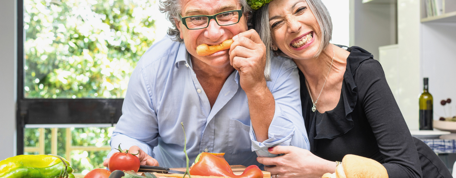 Sonrisa y funcionalidad, son las claves para recuperar la calidad de vida con implantes dentales en la tercera edad.