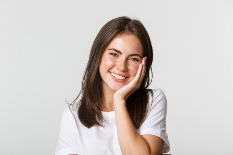 Pueden doler las limpiezas dentales - Clínica Dental en Avilés - Clínica Villalaín