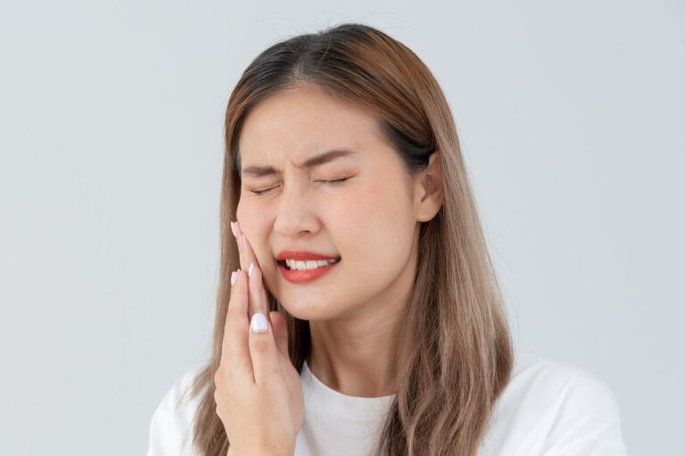 Qué son las llagas bucales o aftas - Clínica Villalain - Clínica dental en Avilés