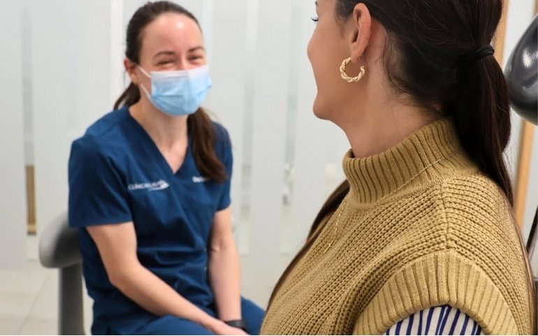 Cómo limpiar los implantes dentales. Tus dentistas en Avilés te informan